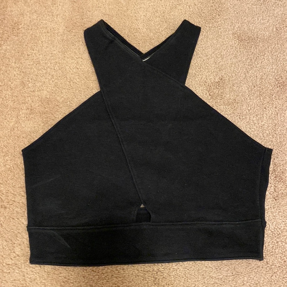 Abercrombie & Fitch Criss-cross halter crop top sz S